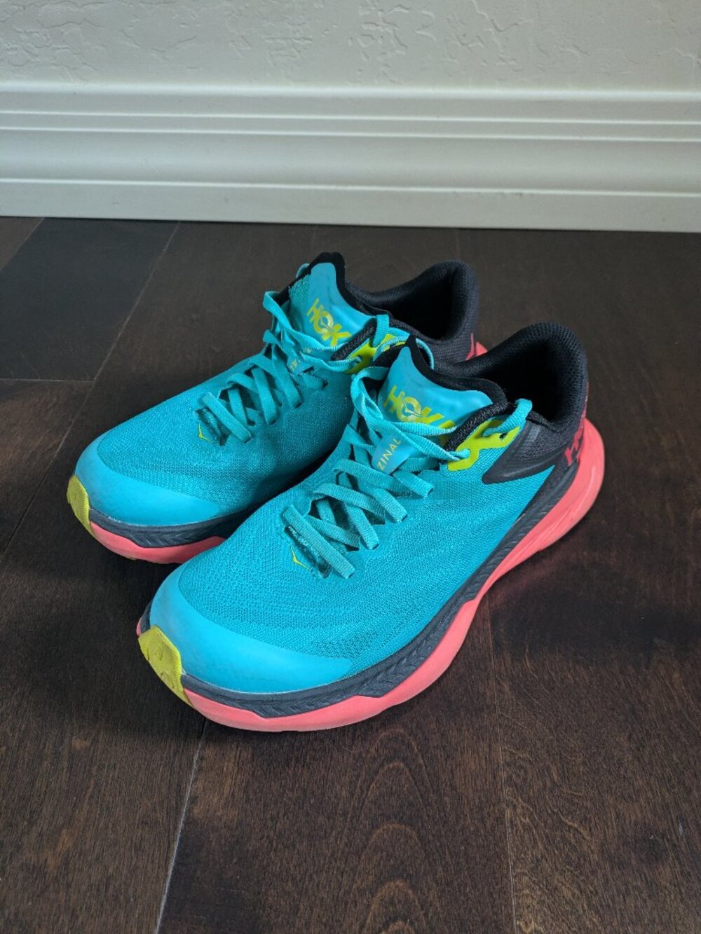 Hoka One One Zinal trail running shoes in women’s size 7B